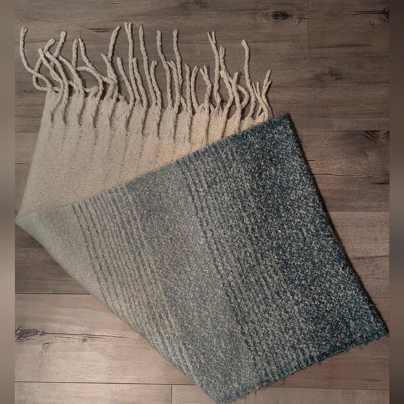 3/$20 Wide Scarf, Turquoise and White - Picture 1 of 2